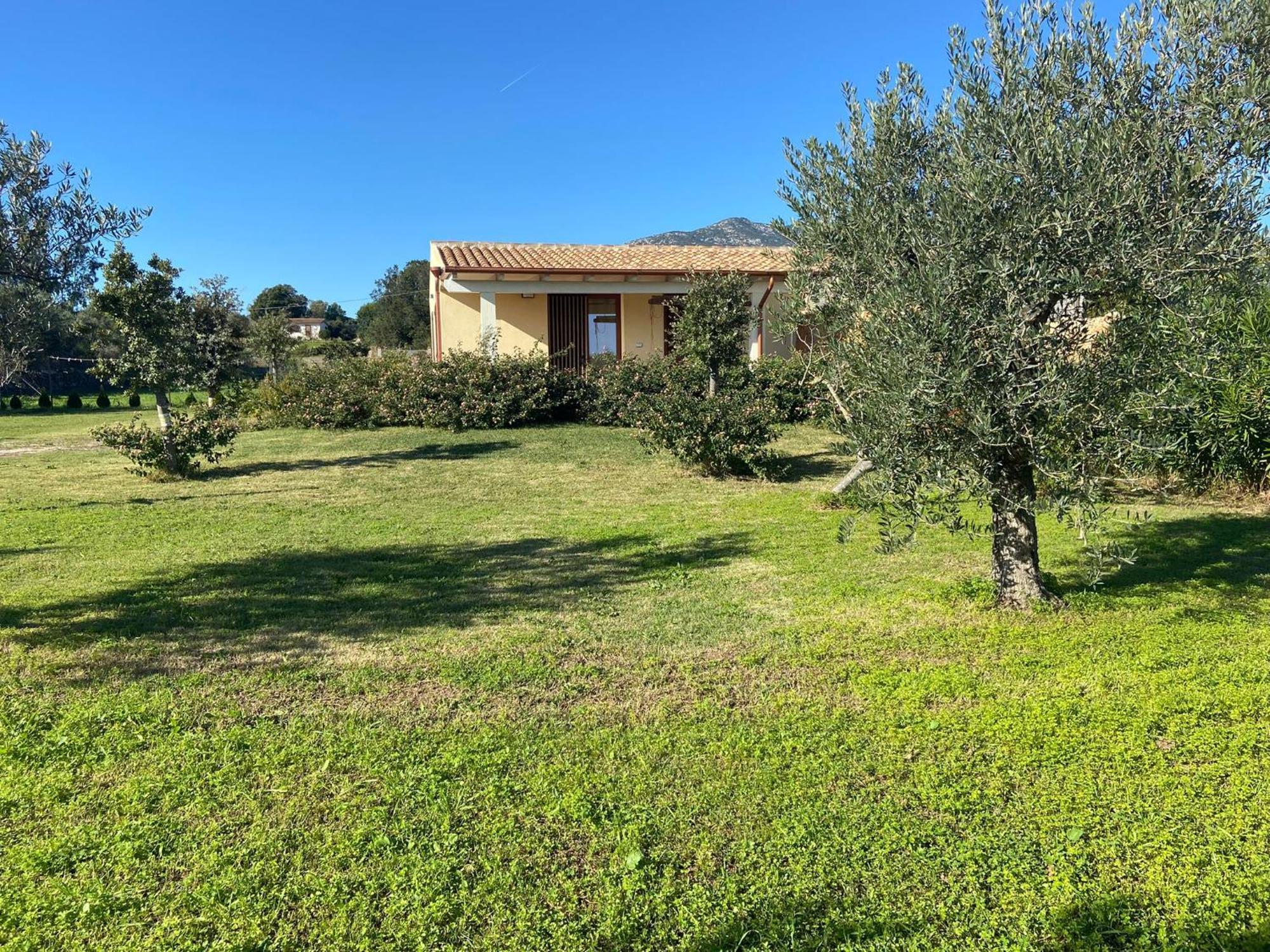 Villa Aratha Orosei Bagian luar foto